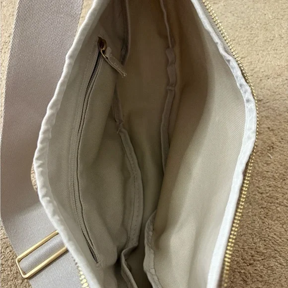 July Everyday Crescent Canvas Crossbody Light Gray Shoulder Bag - Picture 6 of 8